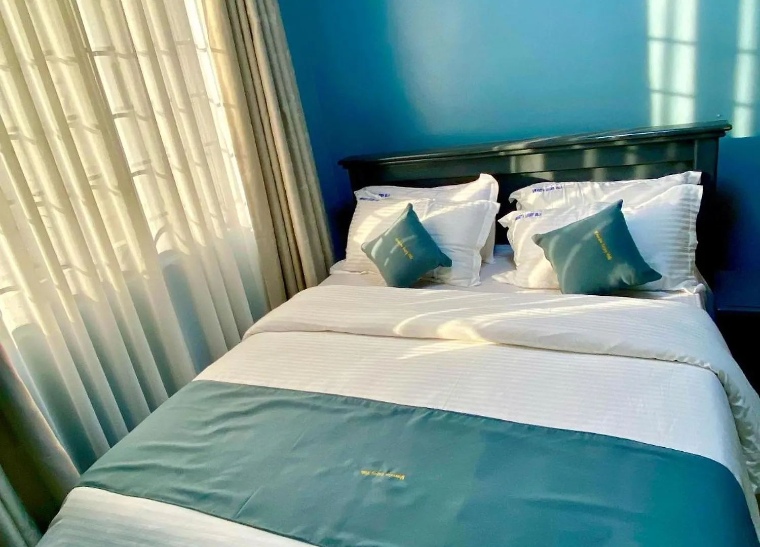 Luxury Feels Apartment Kampala