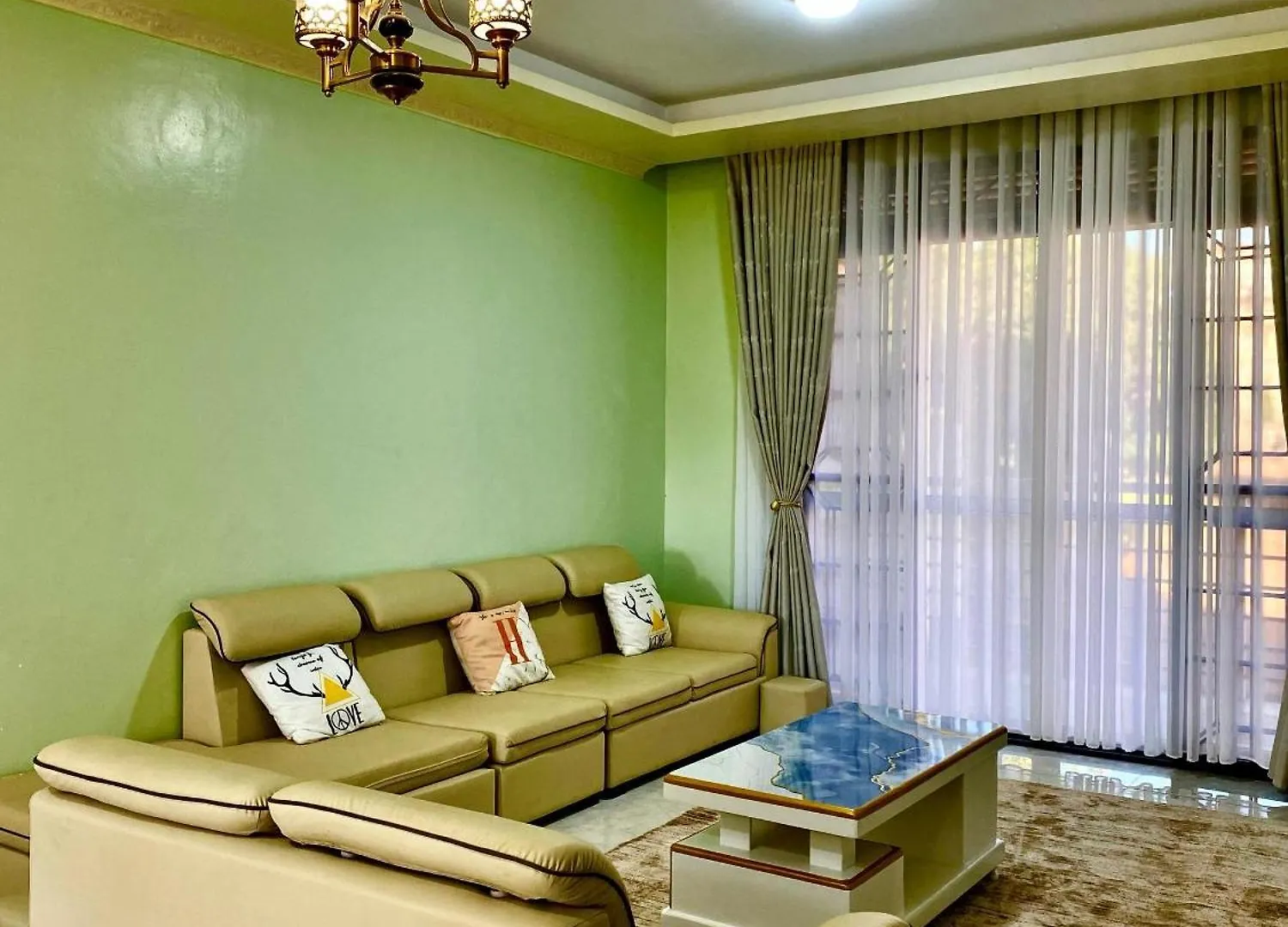 Luxury Feels Apartment Kampala