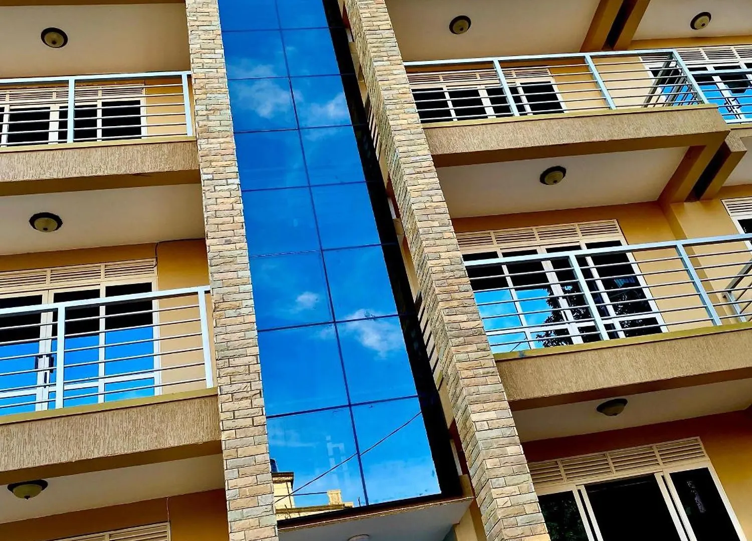 Luxury Feels Apartment Kampala